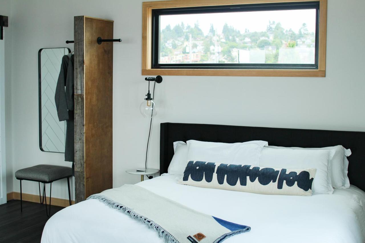 Bowline Hotel Астория Екстериор снимка
