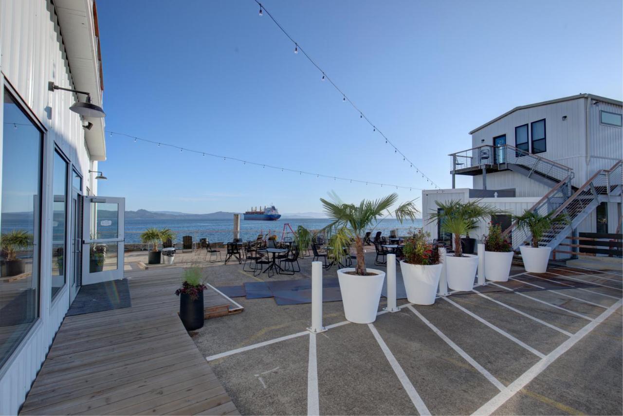 Bowline Hotel Астория Екстериор снимка
