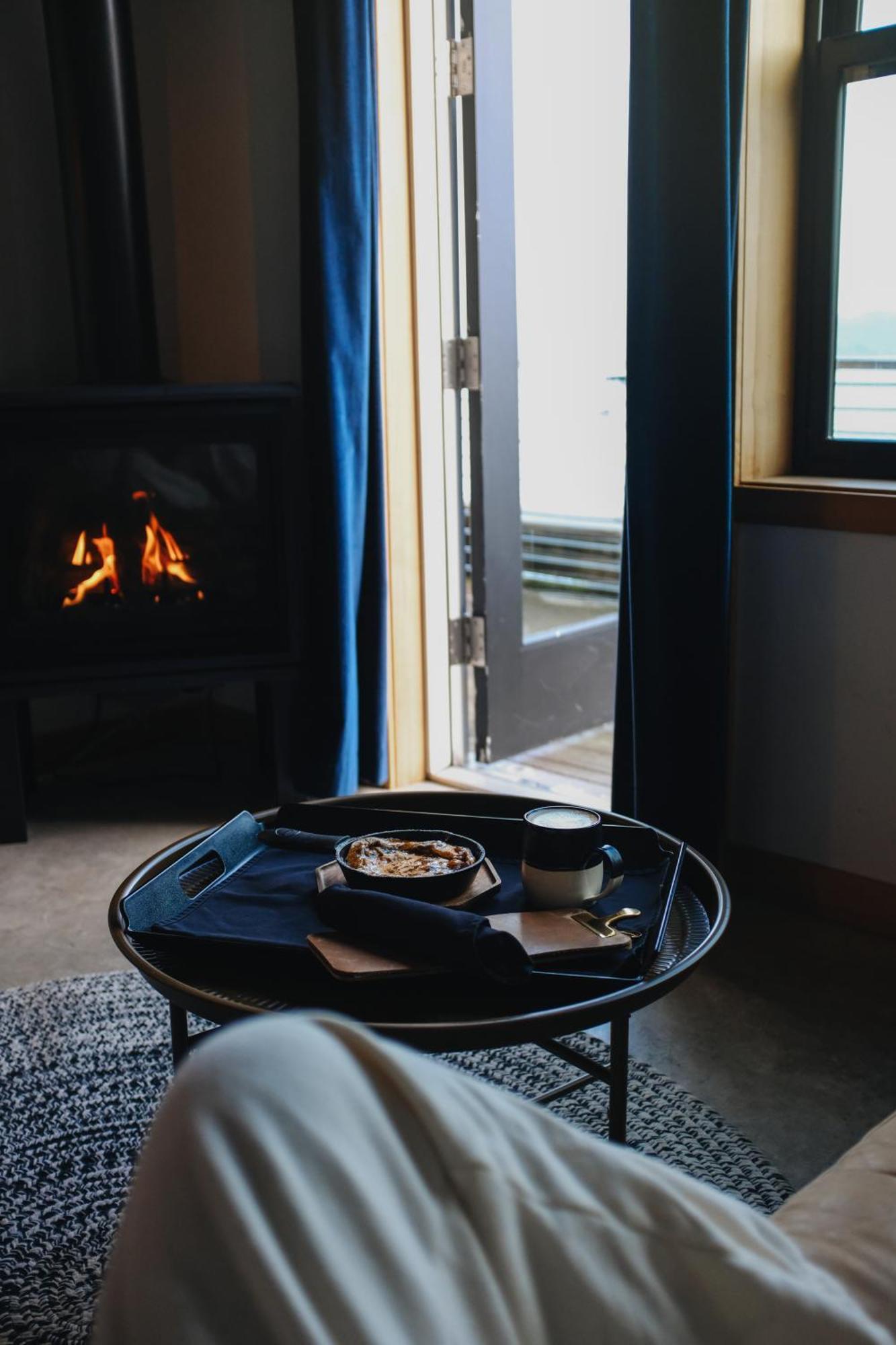 Bowline Hotel Астория Екстериор снимка