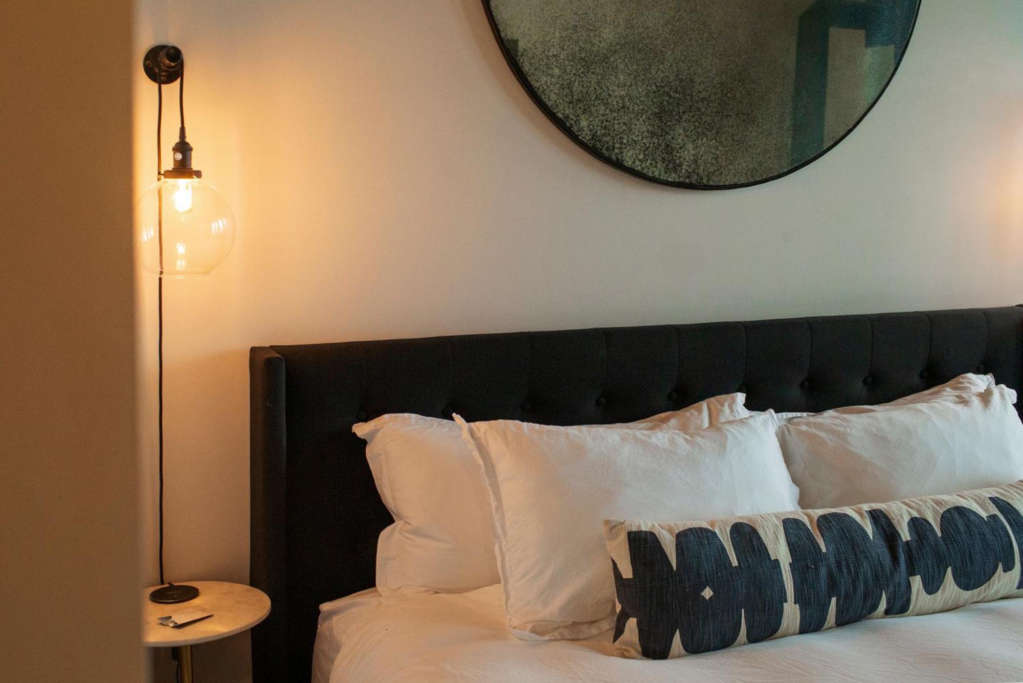 Bowline Hotel Астория Екстериор снимка